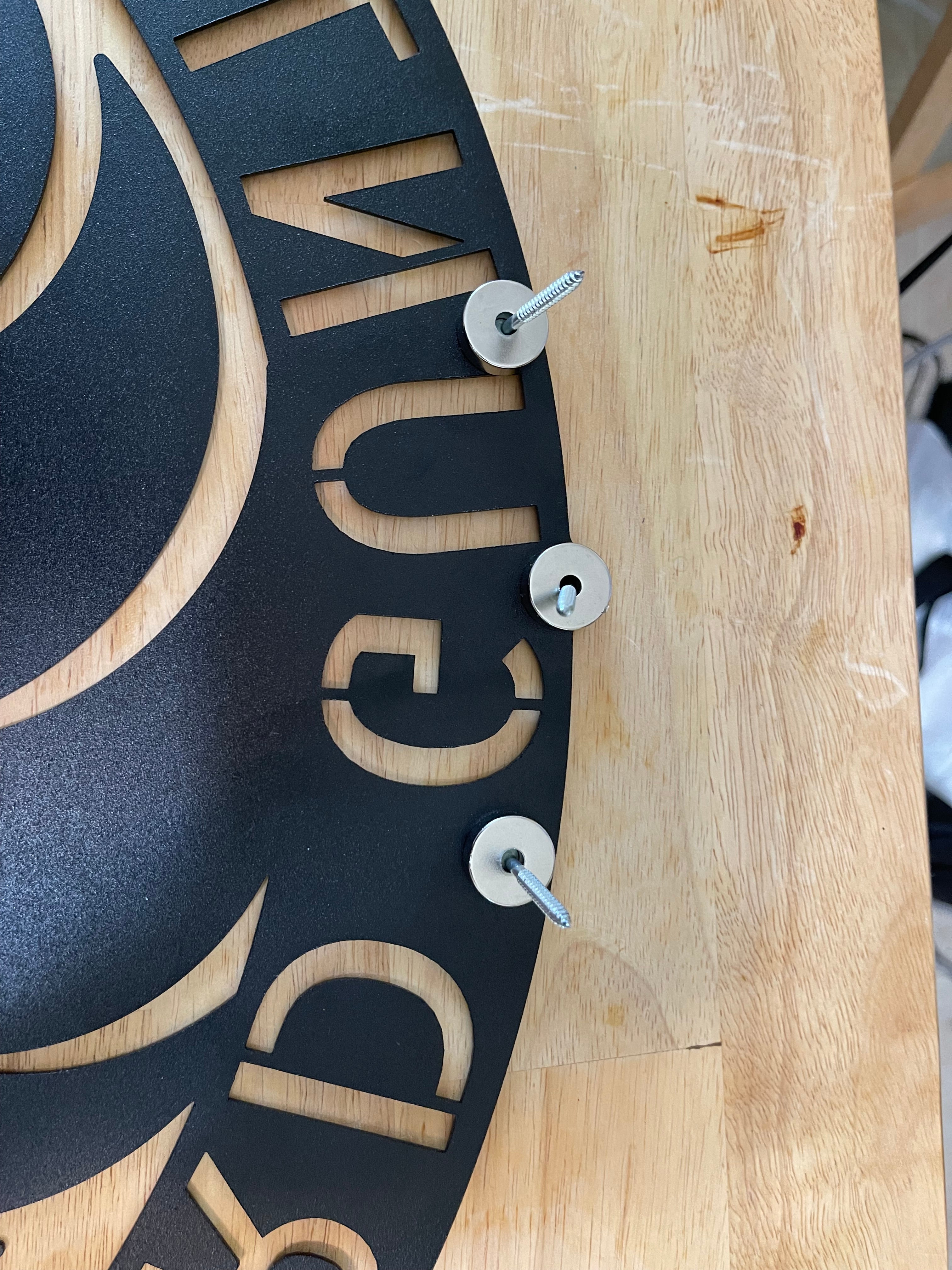 Magnetic Hanging Hardware